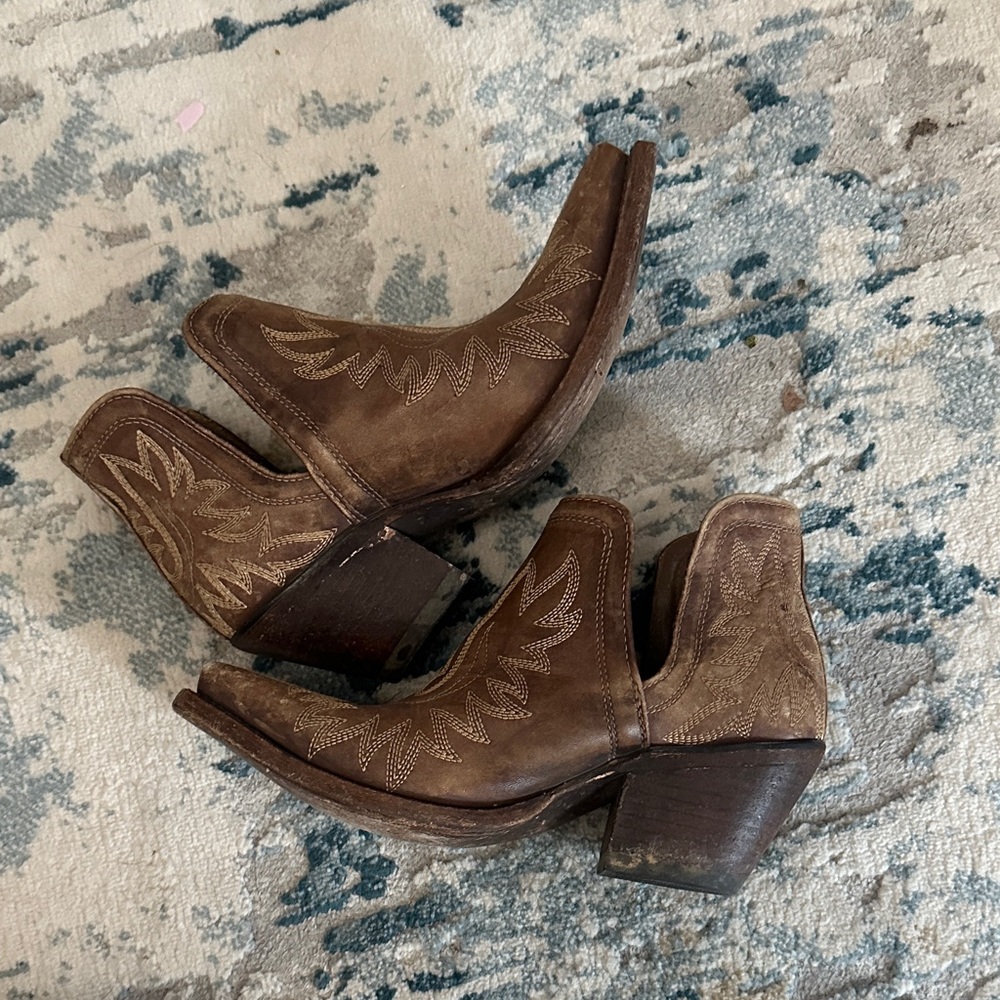Ariat Embroidered Brown Ankle Booties